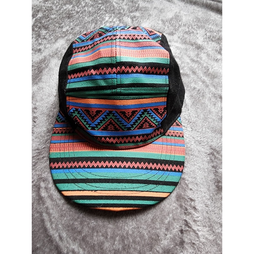 Carbon Elements Mens Vintage Multicolor Geometric Striped Snapback Hat 5 Panel